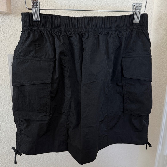 Lululemon Nylon Cargo Mini Skirt Women’s Black XS New - Picture 3 of 9